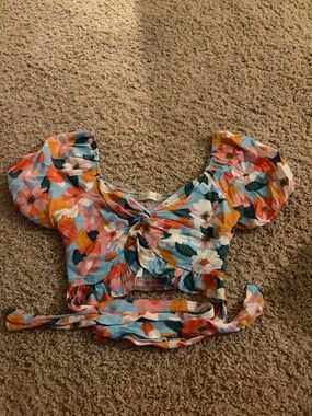 Floral Tie-Front Puff Sleeve Crop Top